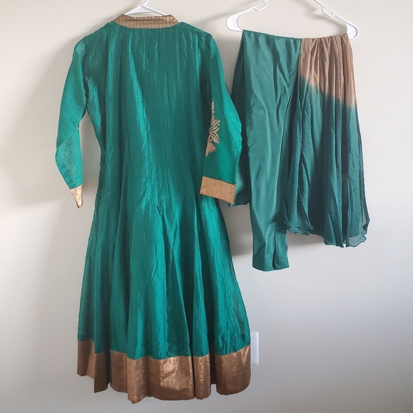 Emerald Green Indian/Pakistani Anarkali - Picture 8 of 10